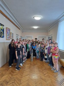 Обучающиеся ДДЮТ встретились с волонтерами, помогающими российским солдатам - участникам СВО